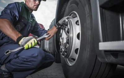 Signs-You-May-Need-Truck-Repairs-in-the-Future-1